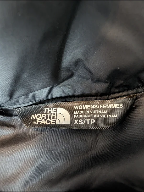 The North Face Black Quilted Hybrid Puffer Vest - Picture 7 of 7